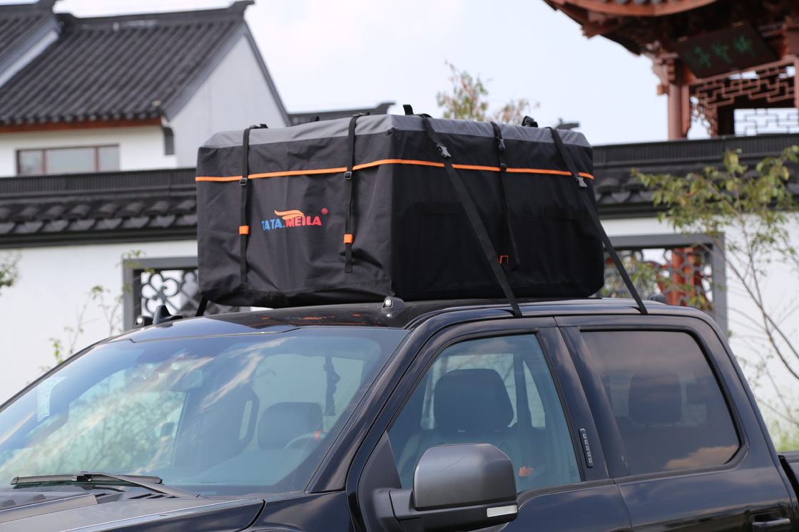 YH-J-020 High quality universal 600D PVC roof top cargo carrier roof bag waterproof design